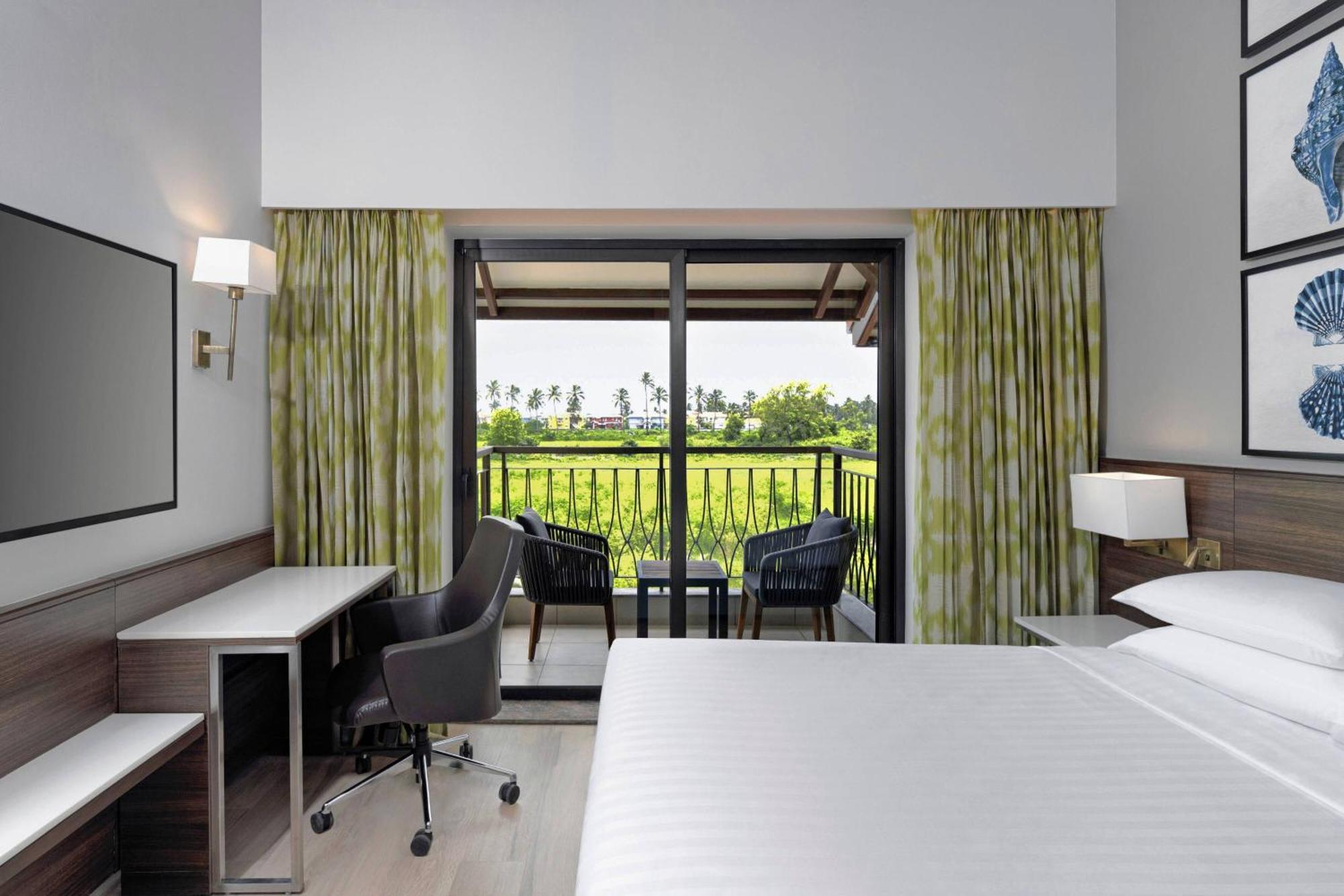 Fairfield By Marriott Goa Benaulim Hotel Bagian luar foto