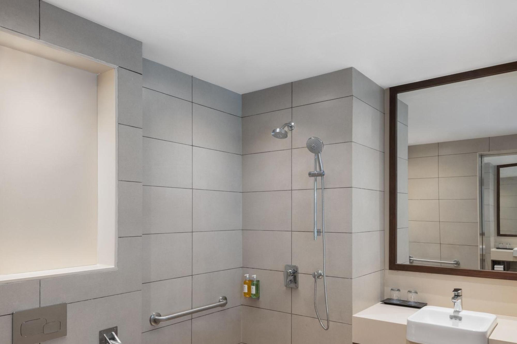 Fairfield By Marriott Goa Benaulim Hotel Bagian luar foto