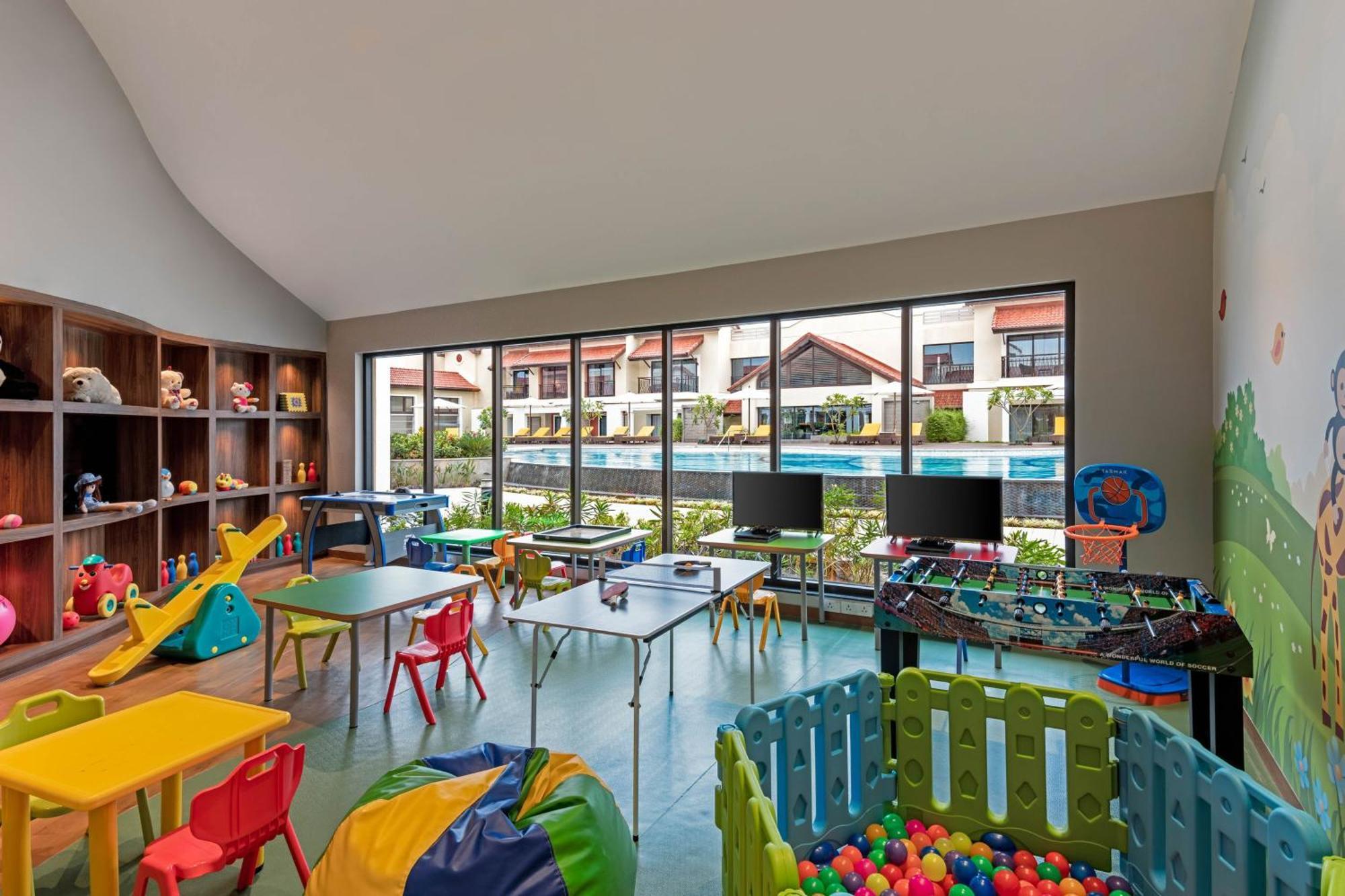 Fairfield By Marriott Goa Benaulim Hotel Bagian luar foto